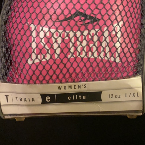 Elite Women’s Protex Training Gloves - Picture 3 of 10